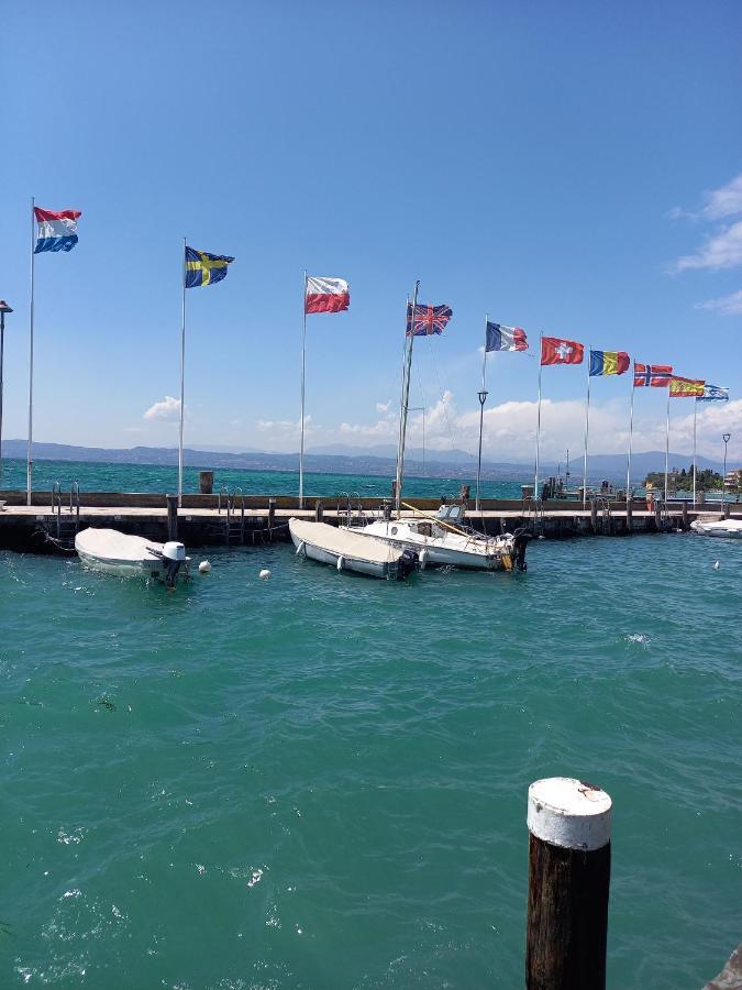 Il Nido Della Civetta Villa Sirmione Eksteriør bilde