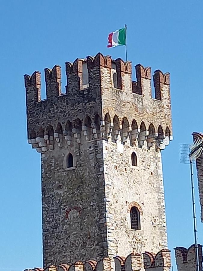 Il Nido Della Civetta Villa Sirmione Eksteriør bilde